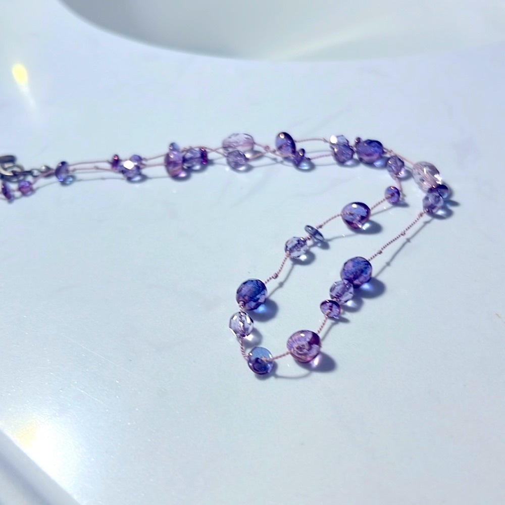 Women’s Vintage Express Necklace.  Purple iridescent, pretty.  Great condition